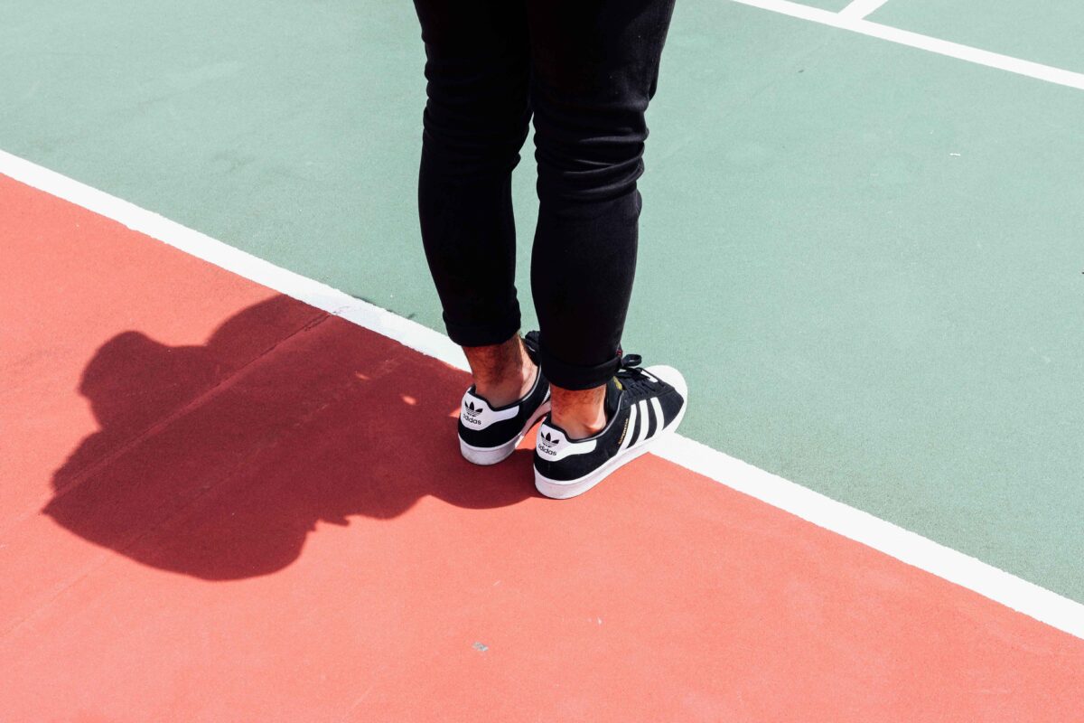 is it Bad to Run in Flat Shoes?